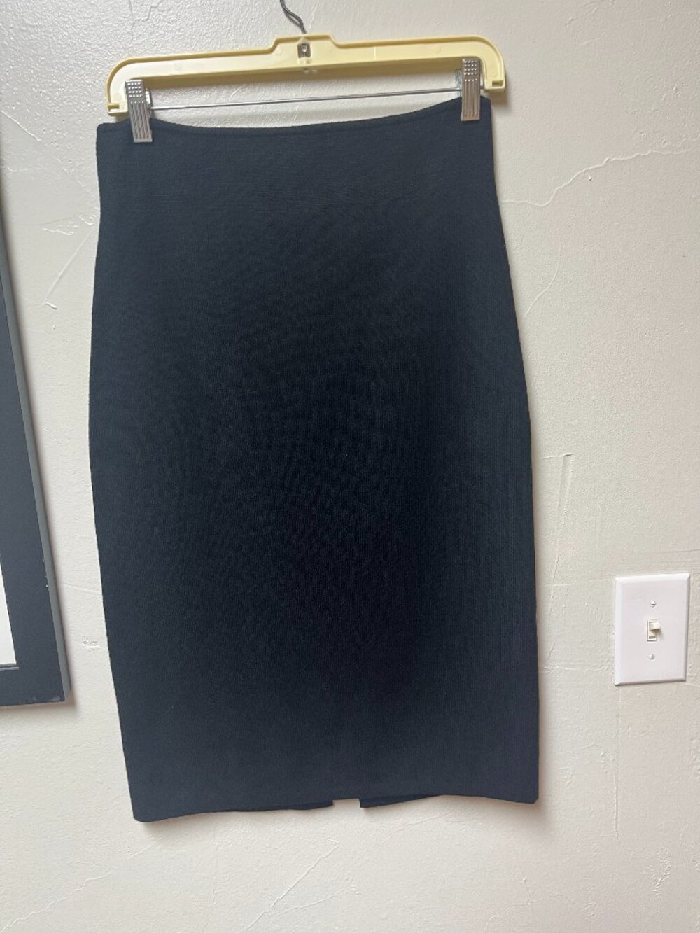 A Loves A Black High-Waisted Fine Ribbed Knit Pencil Skirt
